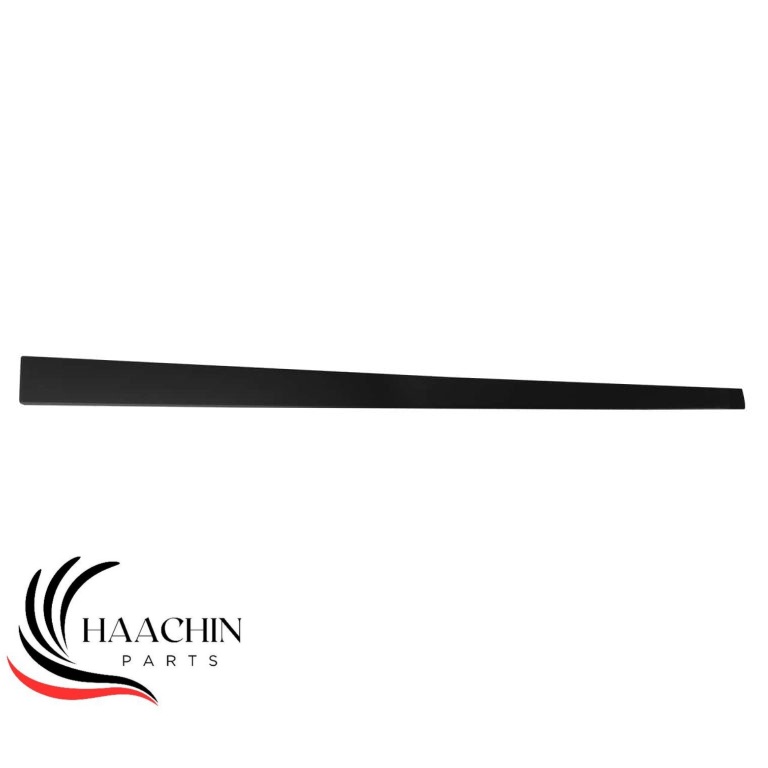 زه در جلو (سمت چپ) ام وی ام x22